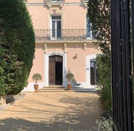 La soiree criminelle, Occitanie, Les Terrasses du Saint Alban exterior